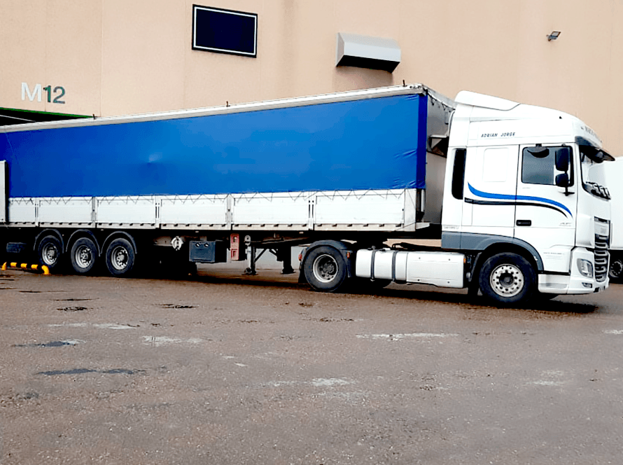 camion de carga azul